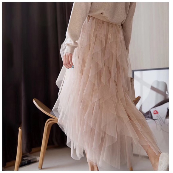 The DESPOINA Sheer Ruffle Skirt - Picture 5 of 8